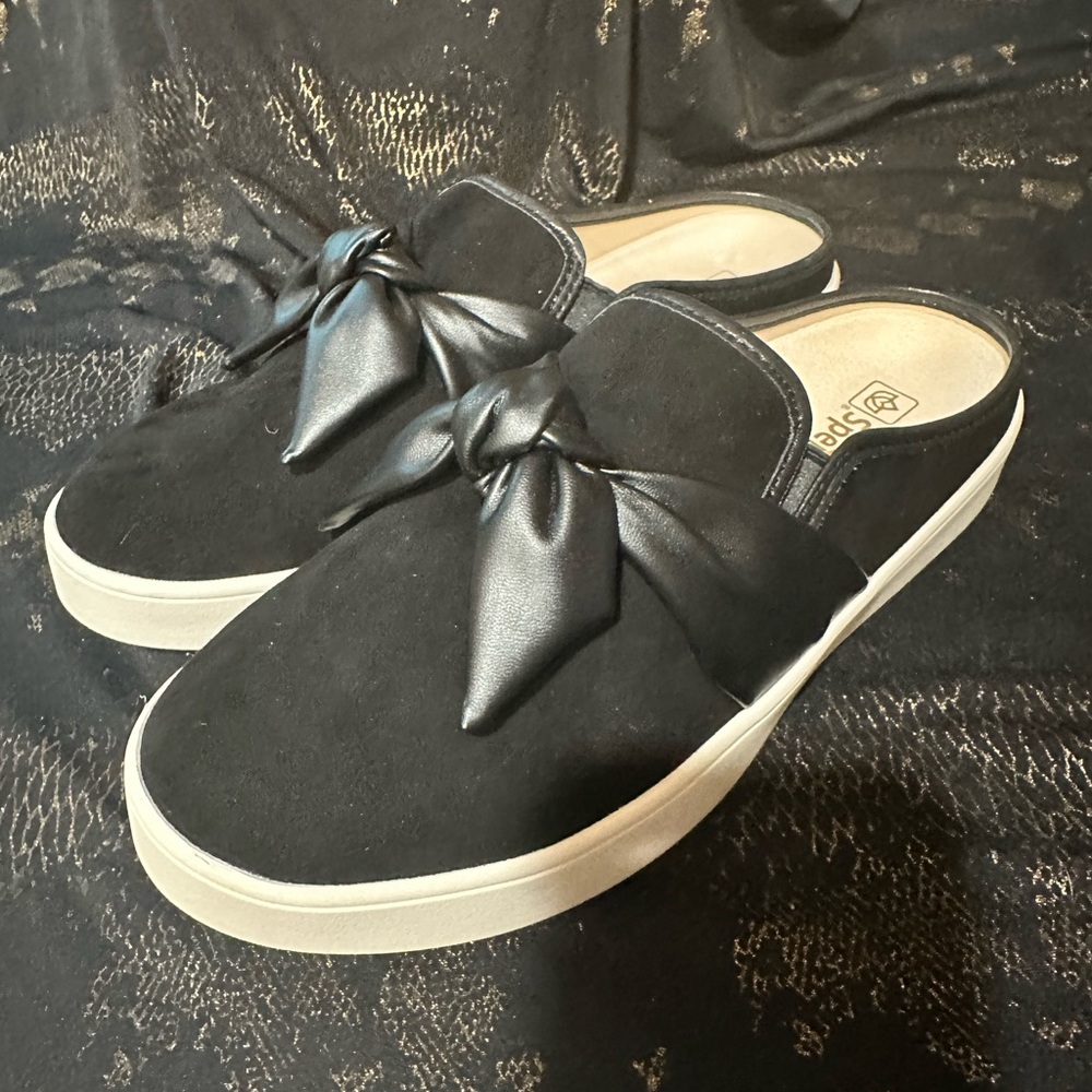 Spenco/Revitalign slip ons